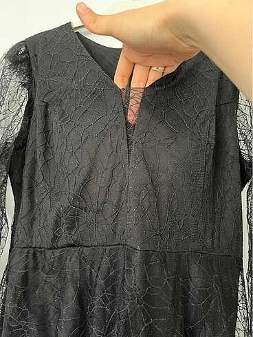 Siyah kolları tül abiye - Görsel 3