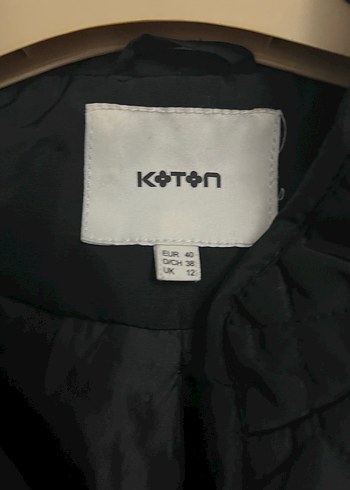 Siyah Kapitone Fermuarlı Kadın Mont - Görsel 3