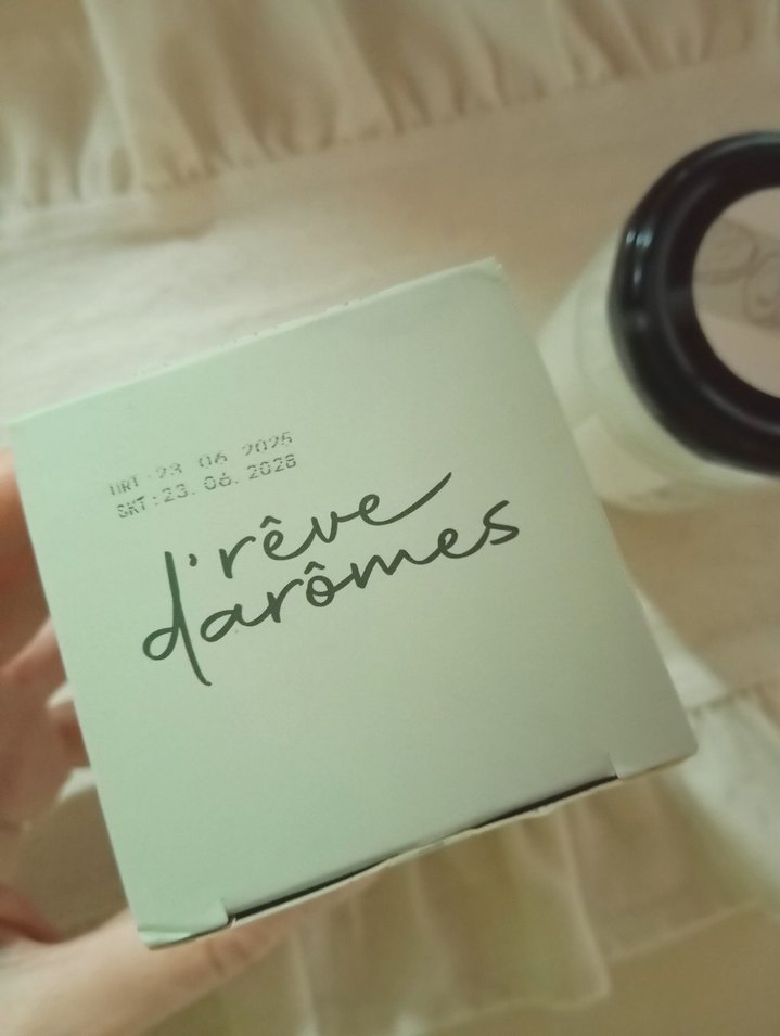 Hindistan Cevizi Yağı İçeren Vücut Kremi - Görsel 2