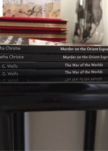 Agatha Christie ve H.G. Wells Kitap Seti