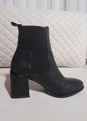 37 Beden Nine west kadın bot