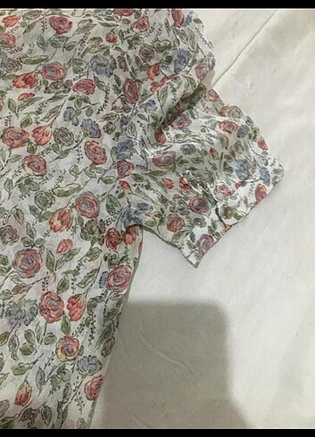 Yargıcı Yargıcı çiçekli bluz