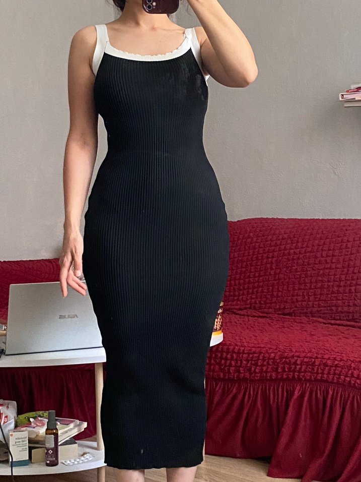 Siyah Askılı Uzun İnce Elbise - Görsel 4