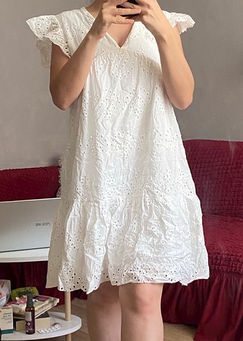 Beyaz V Yaka Nakışlı Midi Elbise - Görsel 2