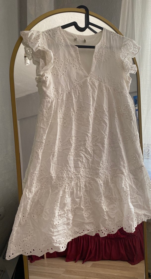 Beyaz V Yaka Nakışlı Midi Elbise - Görsel 4