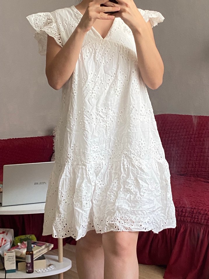 Beyaz V Yaka Nakışlı Midi Elbise - Görsel 2