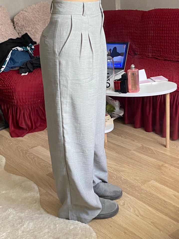 Gri Kadın Keten Pilili Bol Kesim Pantolon - Görsel 2