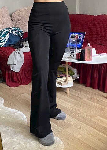 Siyah Kadın Normal Boy İspanyol Paça Pantolon - Görsel 3