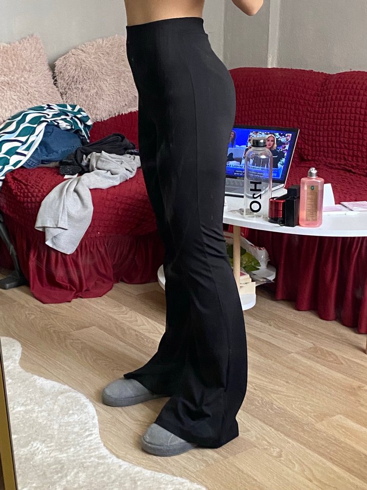 Siyah Kadın Normal Boy İspanyol Paça Pantolon - Görsel 4