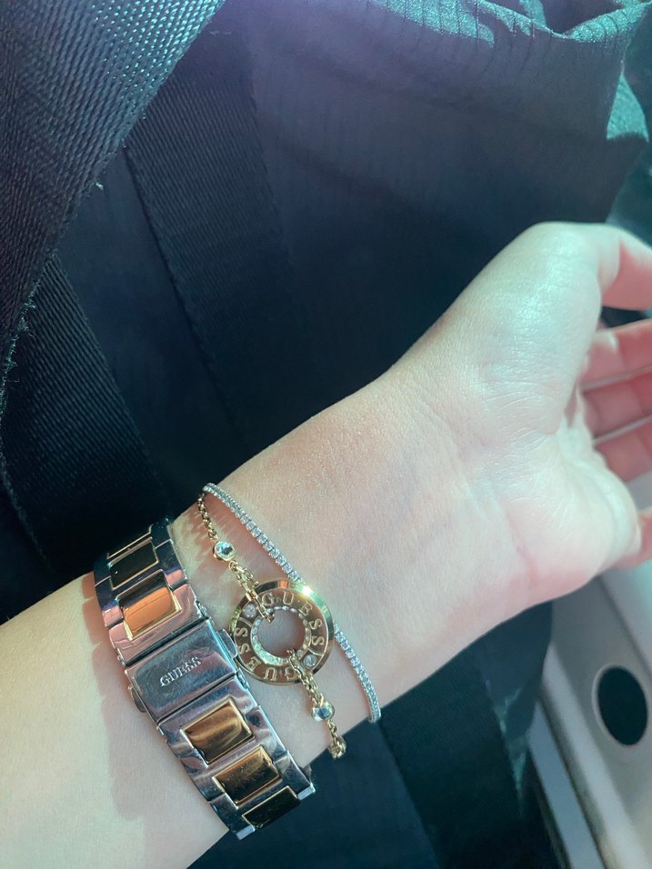 Altın Renkli Zincir Detaylı Guess Kadın Bileklik - Görsel 2