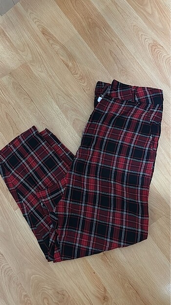 xs Beden Zara ekoseli pantolon