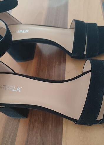 38 Beden siyah Renk Catwalk topuklu ayakkabı 