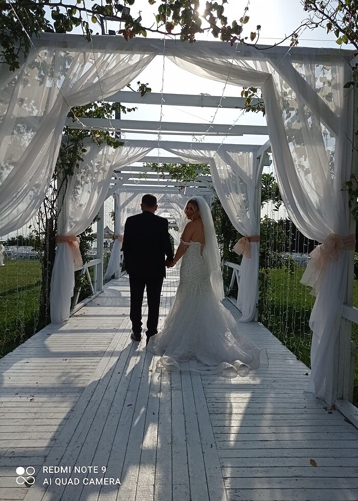 Taş işlemeli balık model gelinlik - Görsel 3