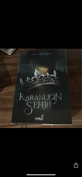 Karanlığın Şehri 1. Kitap Ciltli