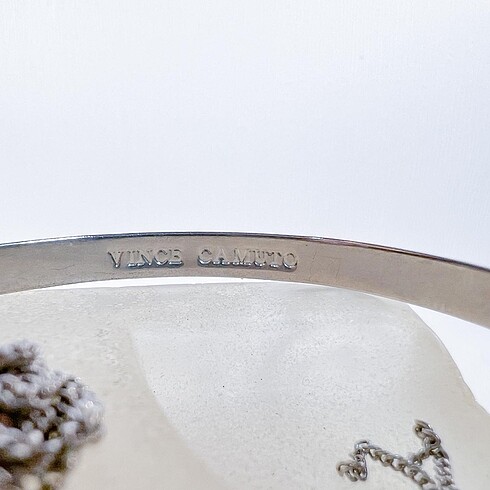 Beden Vince Camuto bileklik