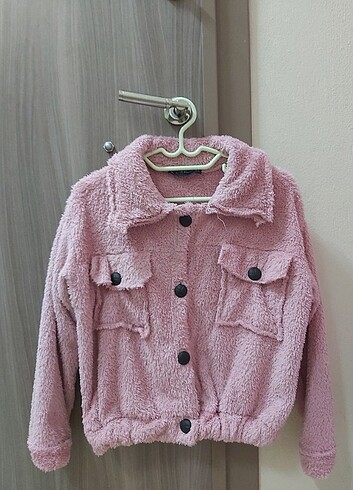 Pembe yumuşak ceket
