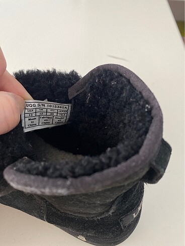 30 Beden siyah Renk Ugg 30 numara