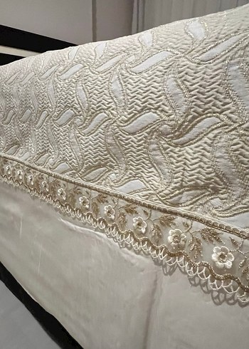 Işıltılı pike yatak örtüsü - Görsel 3