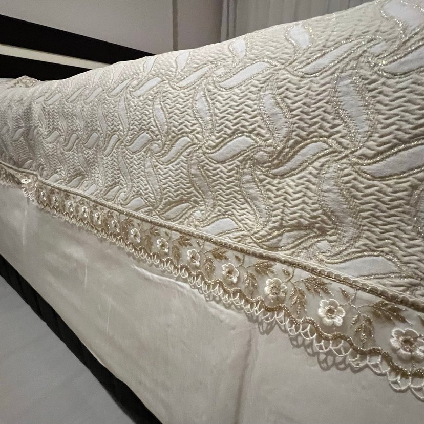 Işıltılı pike yatak örtüsü - Görsel 3