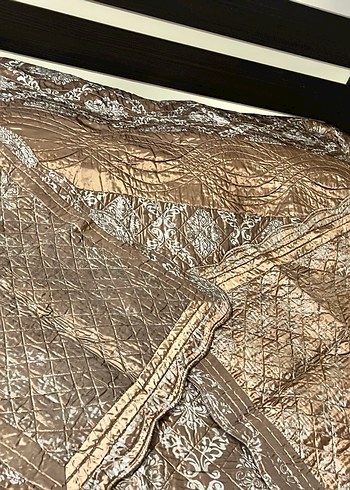 Metalik Kahverengi yeşil arası gümüş desenli Yatak Örtüsü - Görsel 5