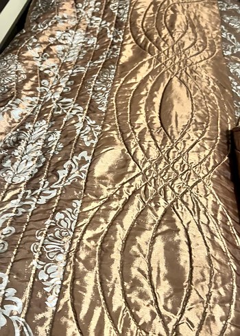 Metalik Kahverengi yeşil arası gümüş desenli Yatak Örtüsü - Görsel 3