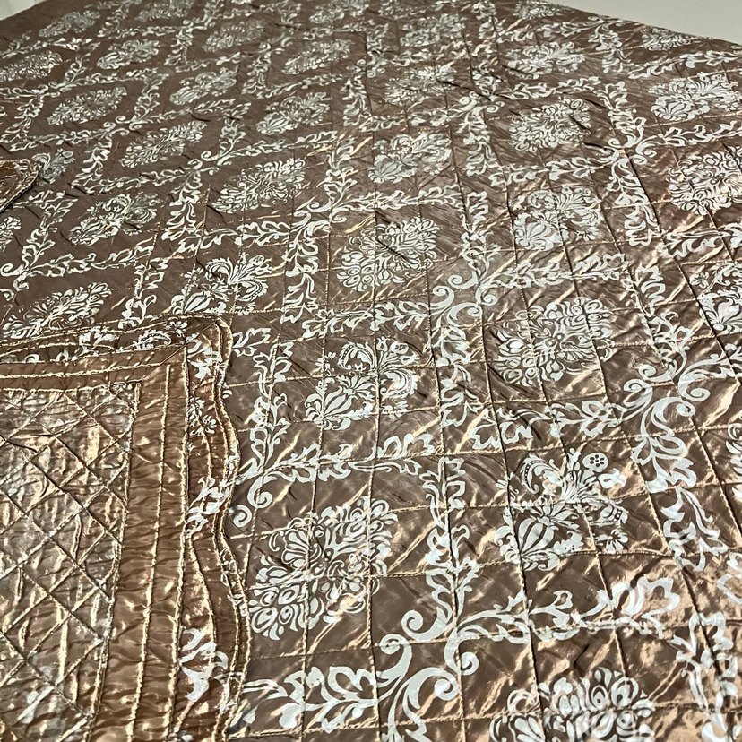 Metalik Kahverengi yeşil arası gümüş desenli Yatak Örtüsü - Görsel 2
