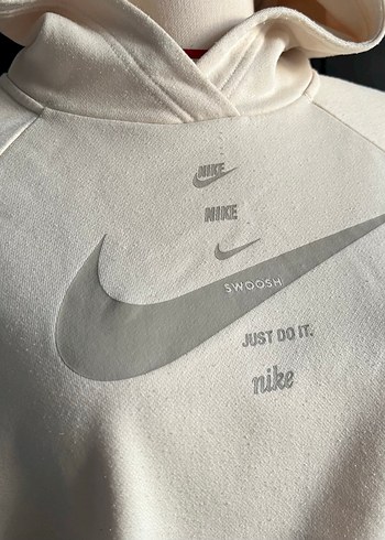 Kadın açık sarı Nike Kapüşonlu Sweatshirt - Görsel 2