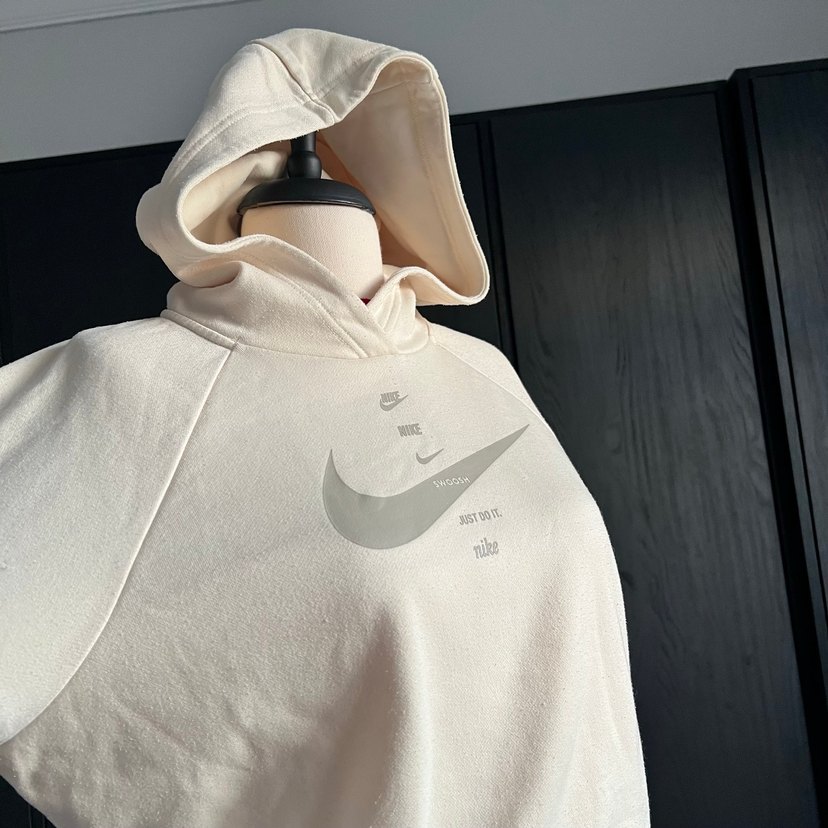 Kadın açık sarı Nike Kapüşonlu Sweatshirt - Görsel 3