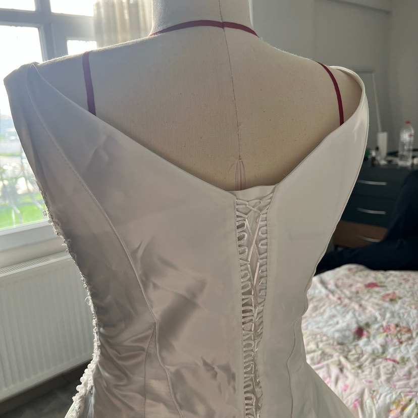 Saten Beyaz A-Line Gelinlik - Görsel 4