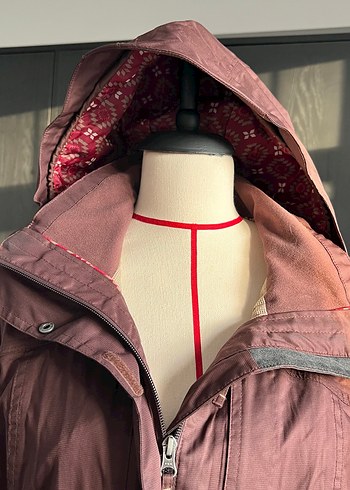 Yüksek Yakalı Koyu Bordo kadın rüzgarlık yağmurluk - Görsel 3