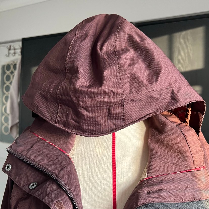 Yüksek Yakalı Koyu Bordo kadın rüzgarlık yağmurluk - Görsel 4