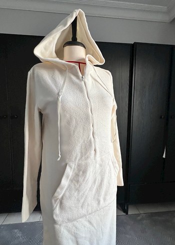 Kapüşonlu Beyaz krem polar ev elbisesi - Görsel 2