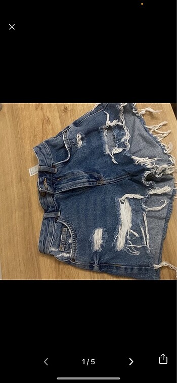 bershka sort
