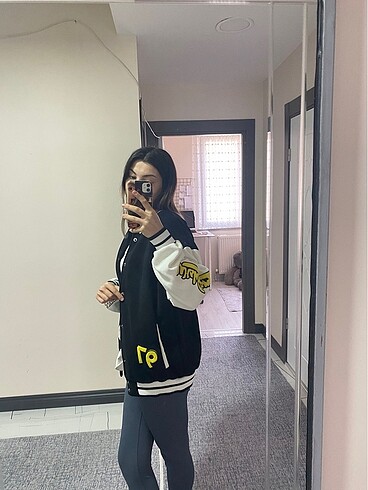 m Beden Yırtık yok 1 kere giyildi sadece