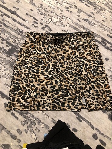 Leopar desenli mini etek