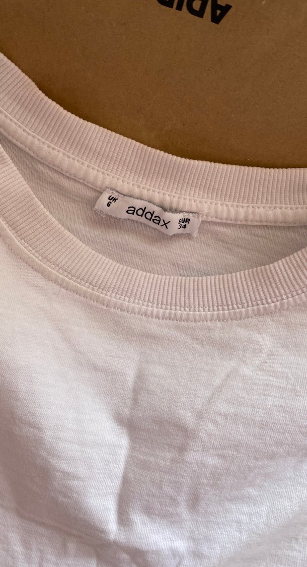 XS 34 Beyaz Crop - Görsel 2