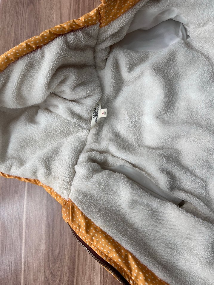 Kapüşonlu Sarı ayıcıklı Çocuk Mont - Görsel 3