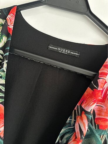 Guess Guess çiçekli elbise hiç kullanılmamış