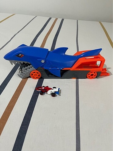 Hot Wheels Hotwheels köpek balığı