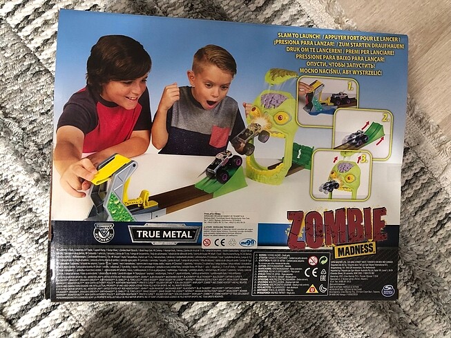  Hotweels zombi