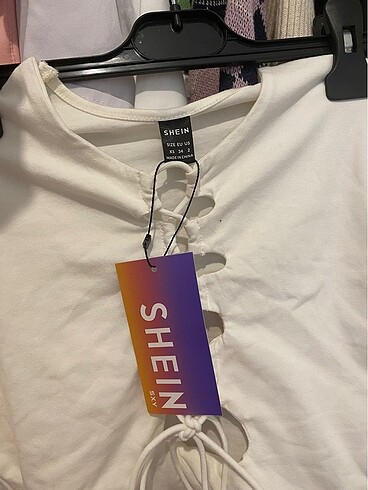 Sheinside Shein dekolteli crop