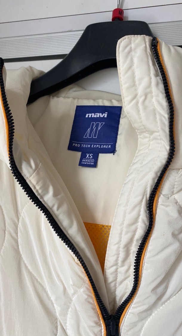 Beyaz Fermuarlı Kadın Kış Montu - Görsel 2