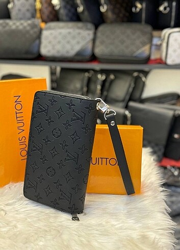 Louis Vuitton Cüzdan 