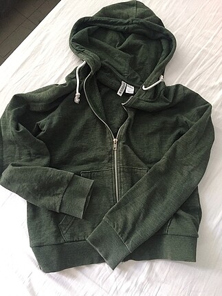 Kapüşonlu sweatshirt
