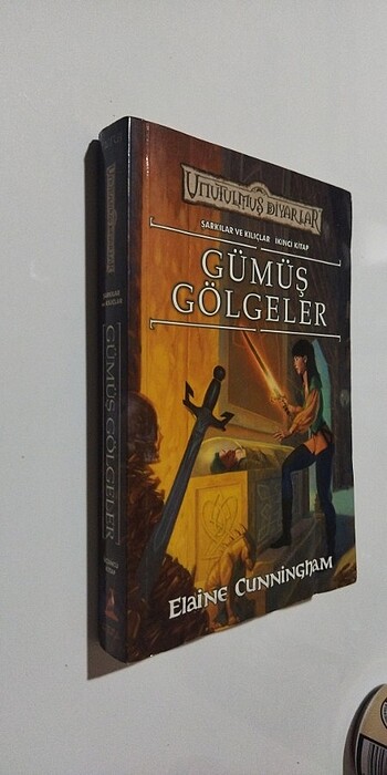 Gümüş Gölgeler