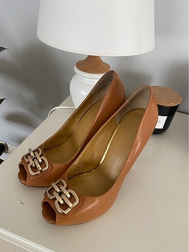 40 Beden kahverengi Renk Hakiki Deri Taba Gold Tokalı Nine West Ayakkabı