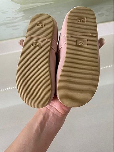 22 Beden H&M kız çocuk 22 numara babet