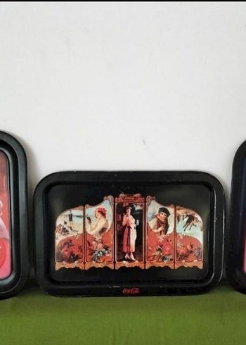 Kolleksiyonluk Coca-Cola Temalı Metal Tepsi Retro 30 cm. - Görsel 2
