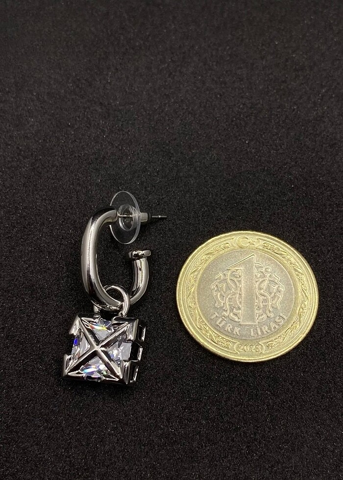 Off-White Tasarım Küpe - Görsel 4