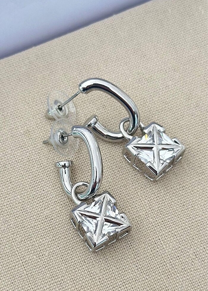 Off-White Tasarım Küpe - Görsel 2